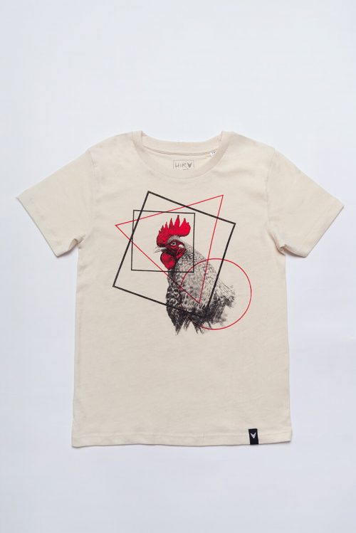 Camiseta orgánica unisex color beige. Serigrafía artesanal y ecológica con imagen de un gallo Prenda sostenible con 100% algodón orgánico.