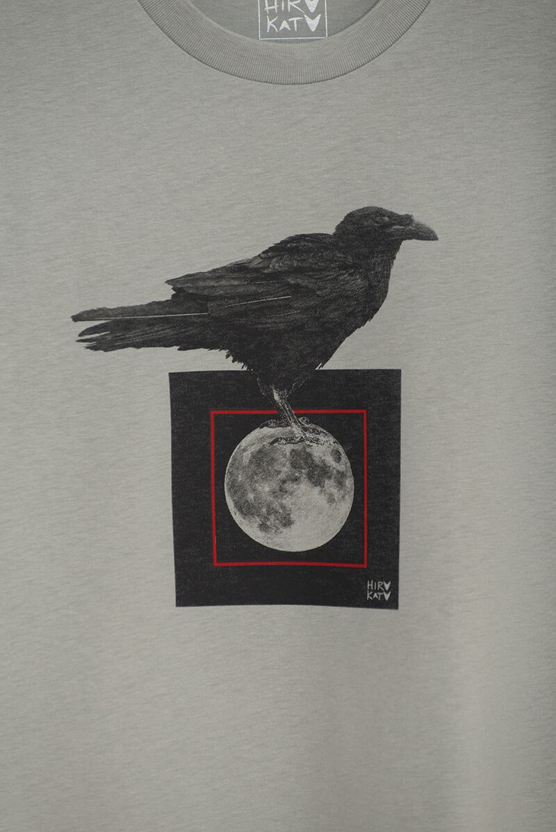 Camiseta orgánica gris unisex CUERVO LUNA - Imagen 5