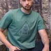 Camiseta orgánica verde unisex HOJAS - Imagen 2